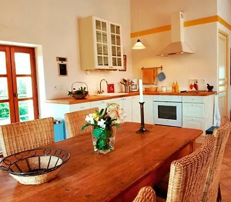 Bastide Le Luget Apartment Venejan Exterior photo